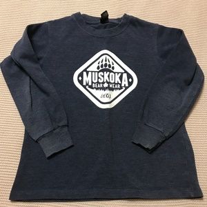 Muskoka Bear Wear Long Sleeved Top - size small